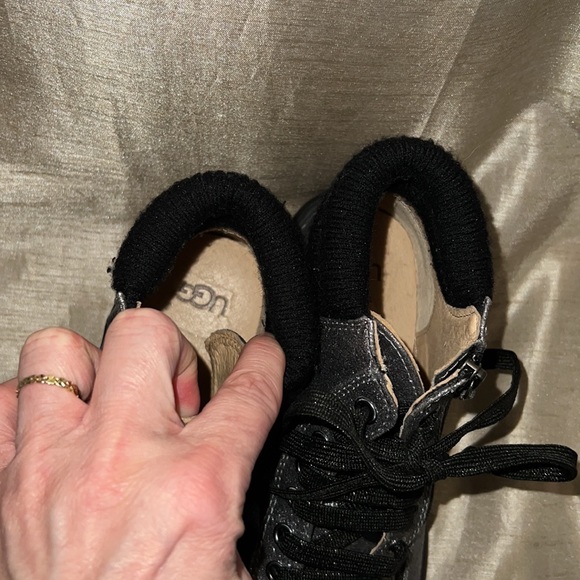 UGG olive gunmetal glitter sneakers shoes - Picture 4 of 8